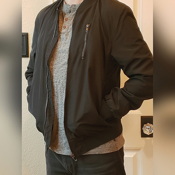 H&M Nylon Windbreaker Jacket - Picture 2 of 7